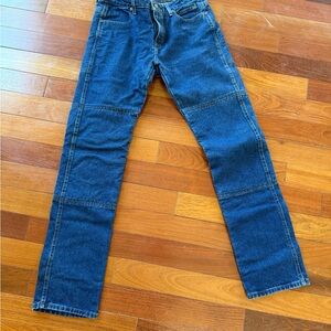 Women’s motorcycle jeans with Kevlar